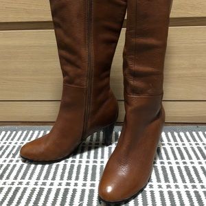 New Seychelles Knee-high brown leather boots